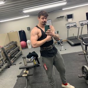 Meet your Posher, Tyler